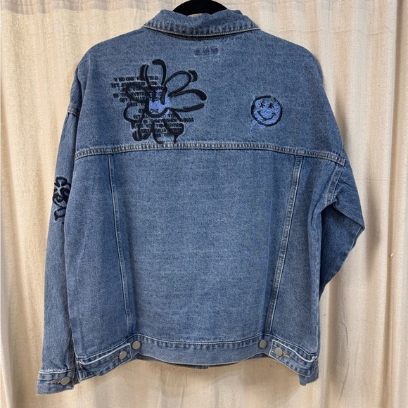 NWT, Smile Embroidery Patches, Denim Jacket, Easel - Picture 3 of 9